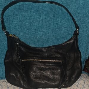 Danier Elegant Black Leather Shoulder Bag